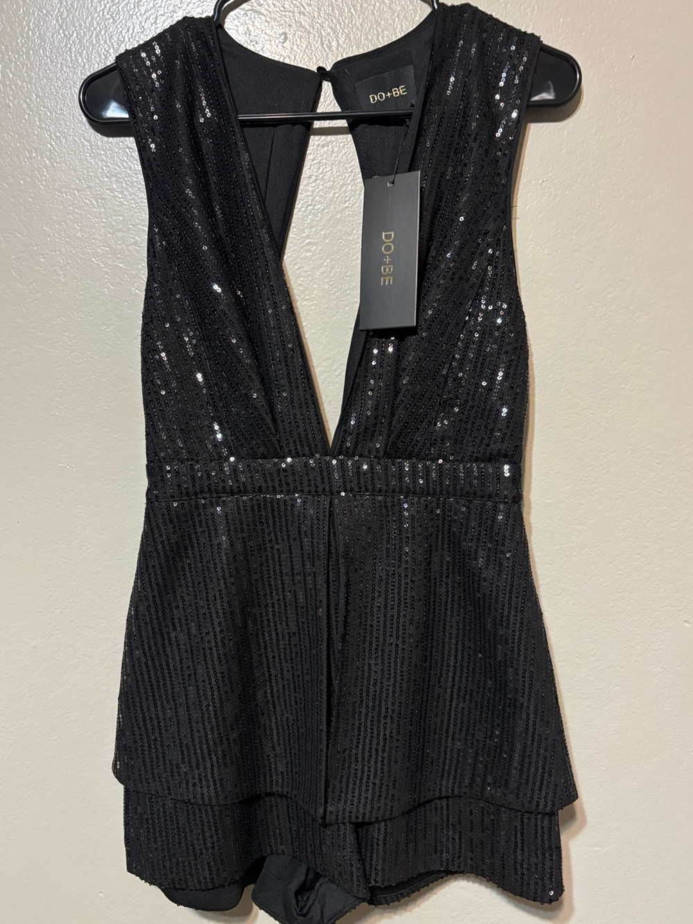 NWT Women’s DO+BE Black Sequin‎ Deep V Romper Size M